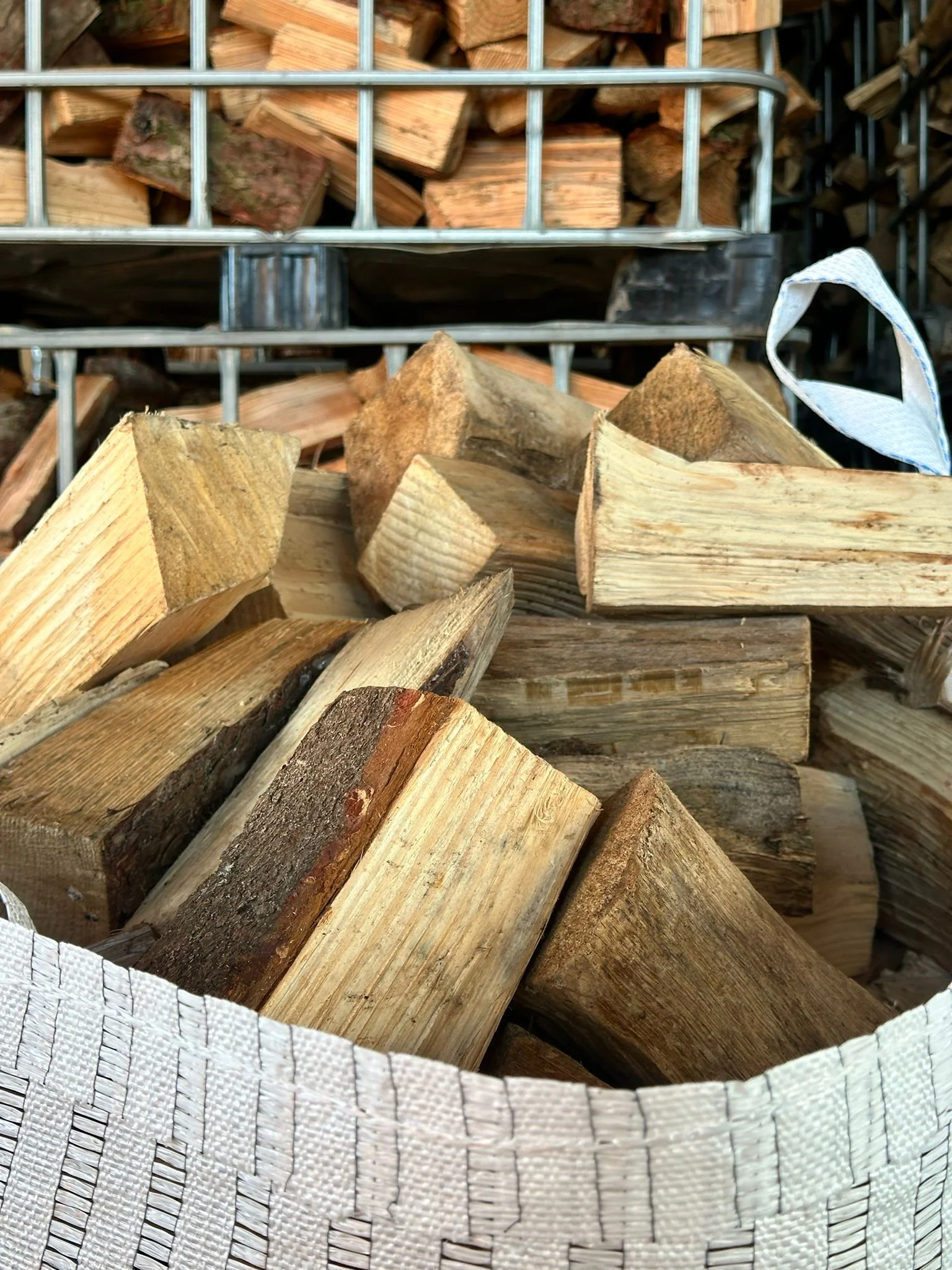 Kiln Dried Ash – Bulk Bag - Image 2